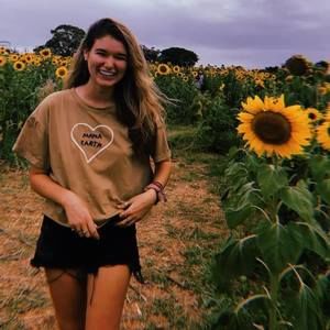 Meet your Posher, Isabelle